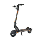 KuKirin T3 patinete eléctrico todoterreno con motor 800W y diseño futurista en desierto