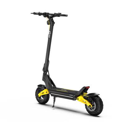 Patinete eléctrico S10 OOTD con motor trasero 1400 W y batería 48 V 20 Ah, diseño plegable y pantalla LCD